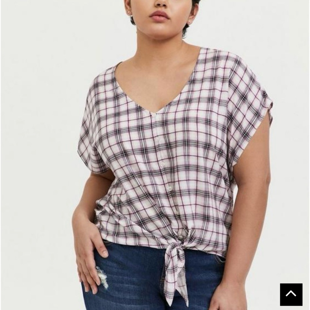 Torrid 5X tie front shirt